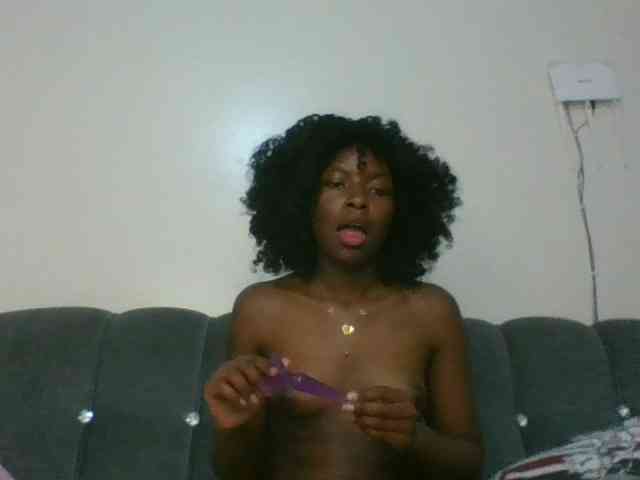 Ebony-slut254 webcam