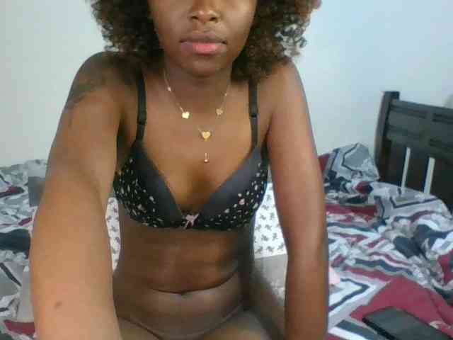 Ebony-slut254 webcam
