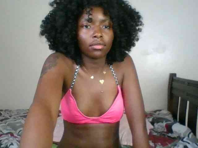 Ebony-slut254 webcam