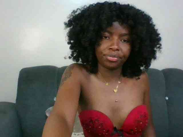 Ebony-slut254 webcam