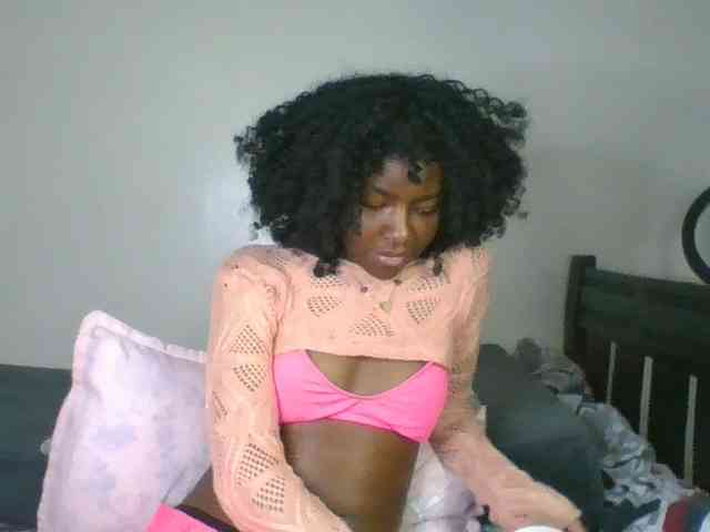 Ebony-slut254 webcam