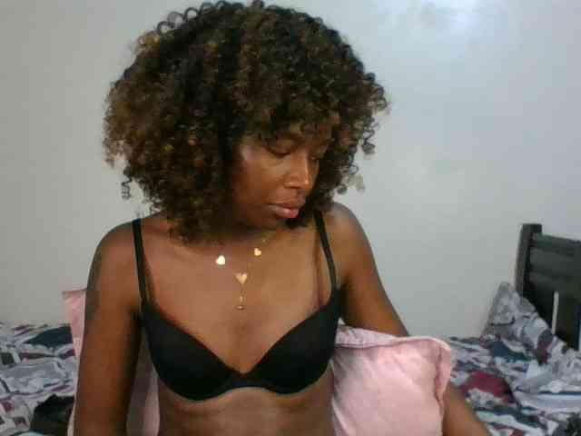 Ebony-slut254 webcam