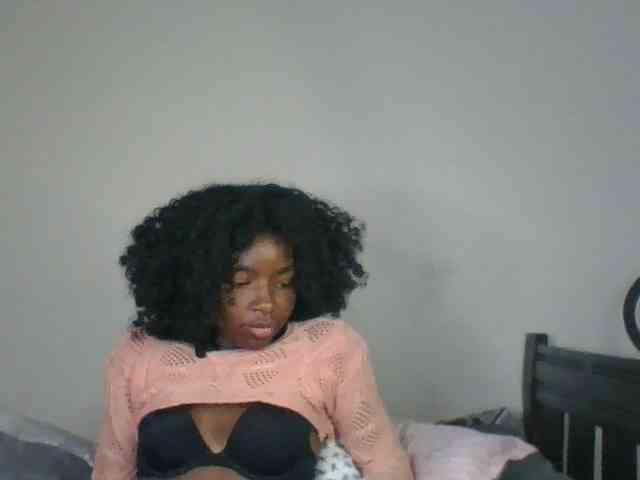 Ebony-slut254 webcam