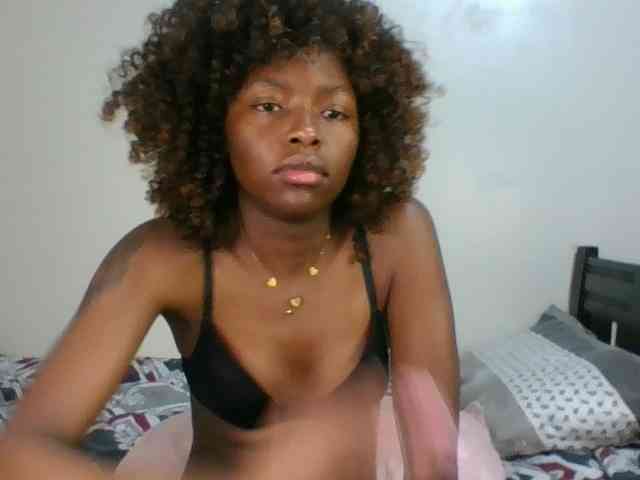 Ebony-slut254 webcam
