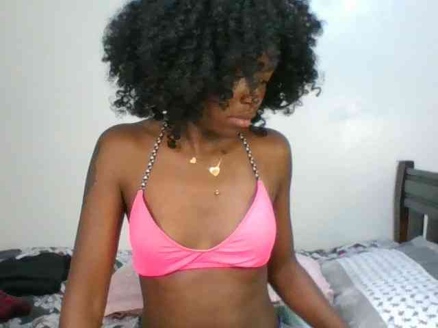 Ebony-slut254 webcam