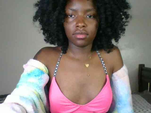 Ebony-slut254 webcam