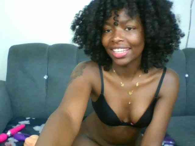 Ebony-slut254 webcam