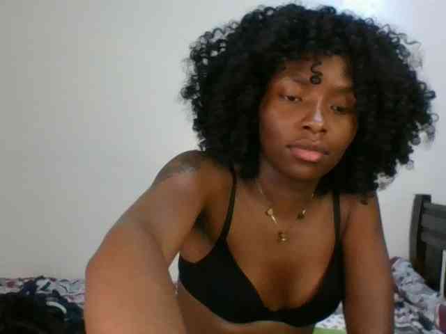 Ebony-slut254 webcam
