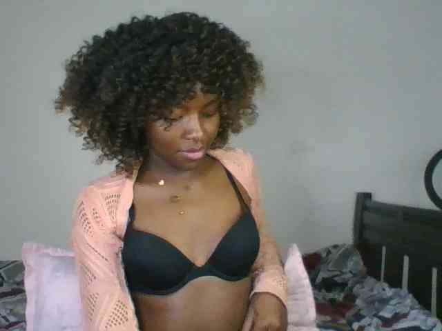 Ebony-slut254 webcam