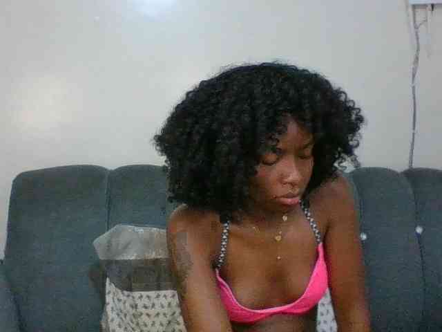 Ebony-slut254 webcam
