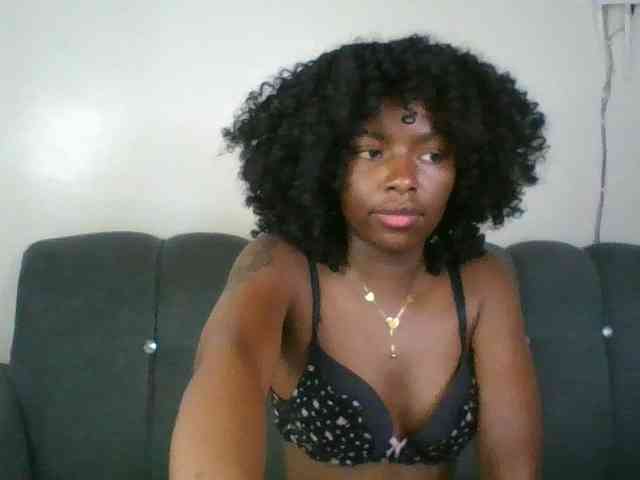 Ebony-slut254 webcam