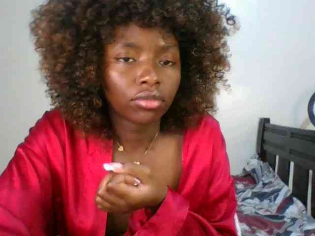 Ebony-slut254 webcam