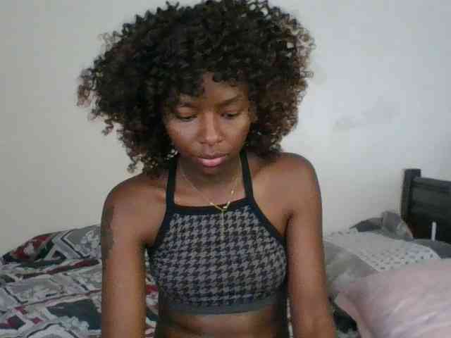 Ebony-slut254 webcam