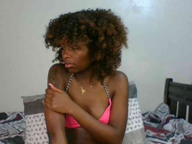 Ebony-slut254 webcam