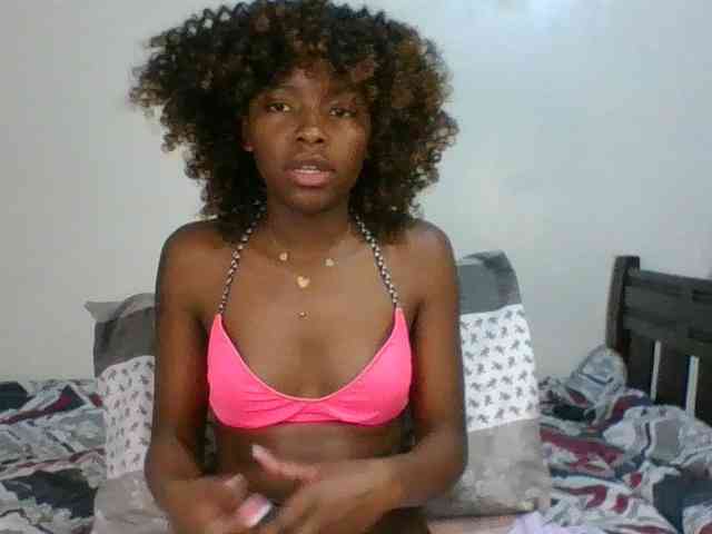 Ebony-slut254 webcam