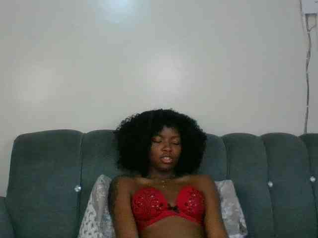 Ebony-slut254 webcam