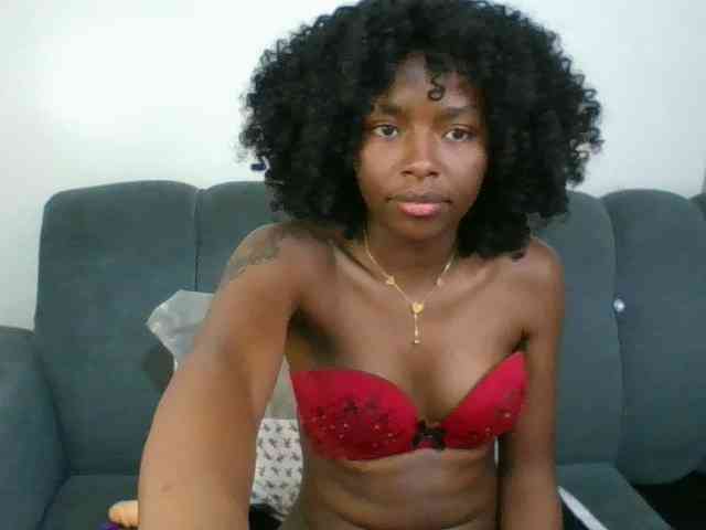 Ebony-slut254 webcam