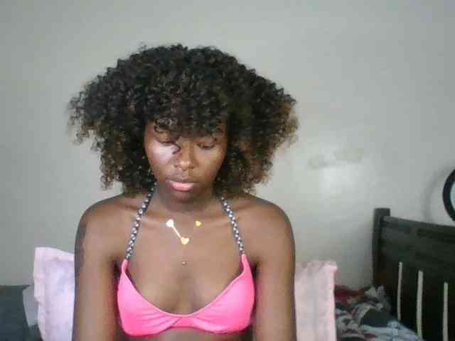 Ebony-slut254 webcam