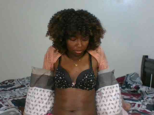 Ebony-slut254 webcam