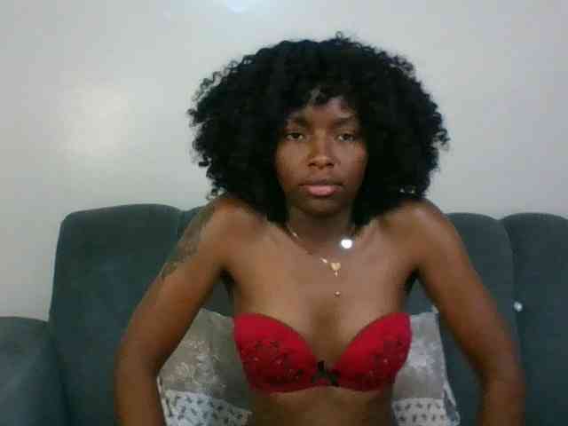 Ebony-slut254 webcam