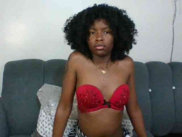 Ebony-slut254 webcam