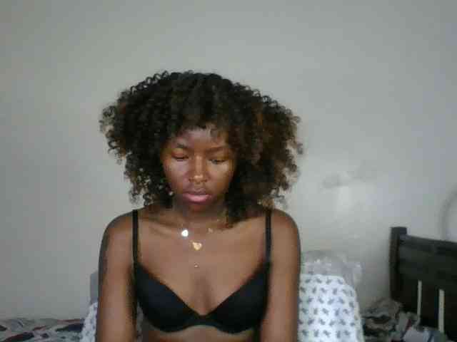 Ebony-slut254 webcam