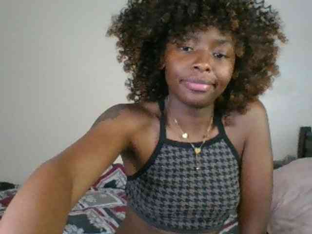 Ebony-slut254 webcam