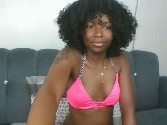 Ebony-slut254 webcam
