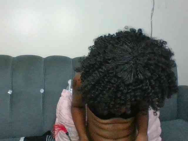 Ebony-slut254 webcam