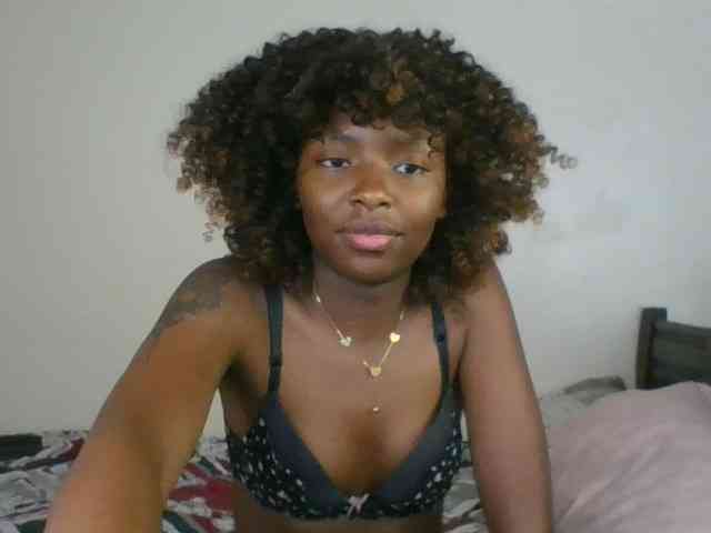 Ebony-slut254 webcam