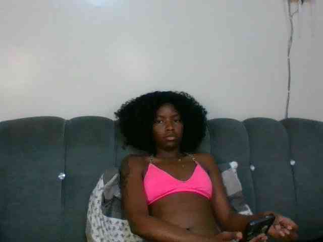 Ebony-slut254 webcam