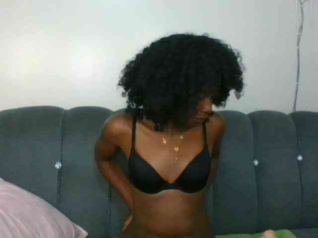 Ebony-slut254 webcam