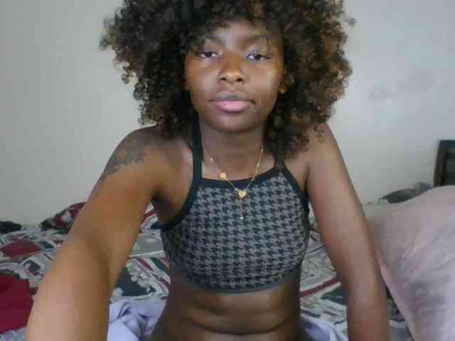 Ebony-slut254 webcam