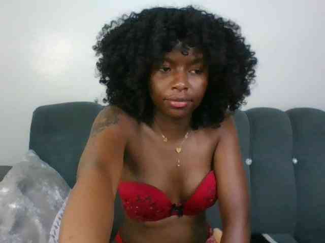 Ebony-slut254 webcam