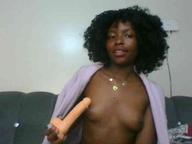 Ebony-slut254 webcam
