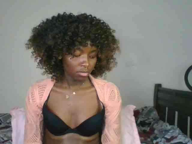 Ebony-slut254 webcam