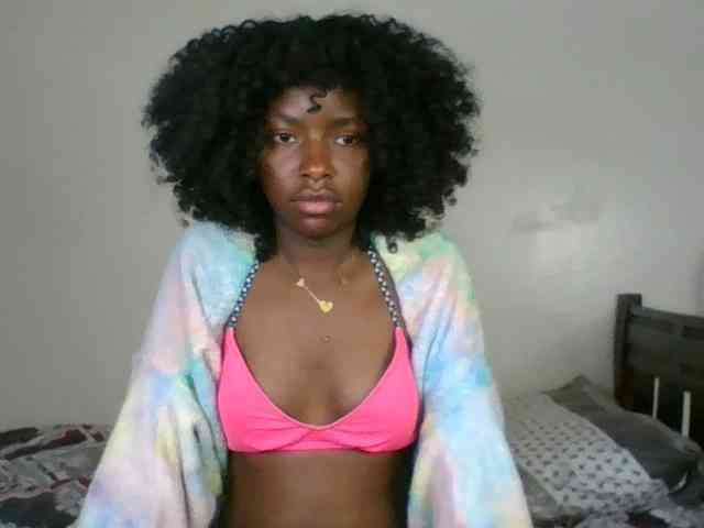 Ebony-slut254 webcam