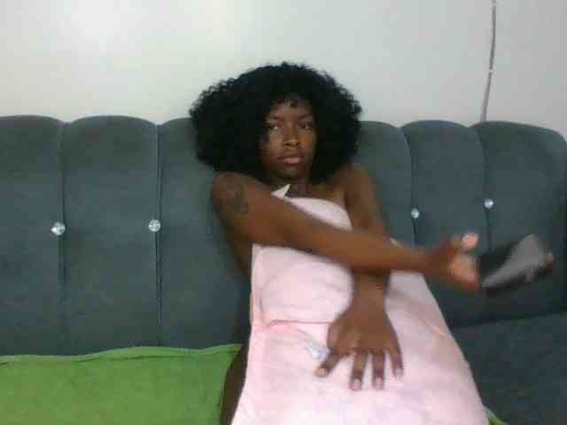 Ebony-slut254 webcam