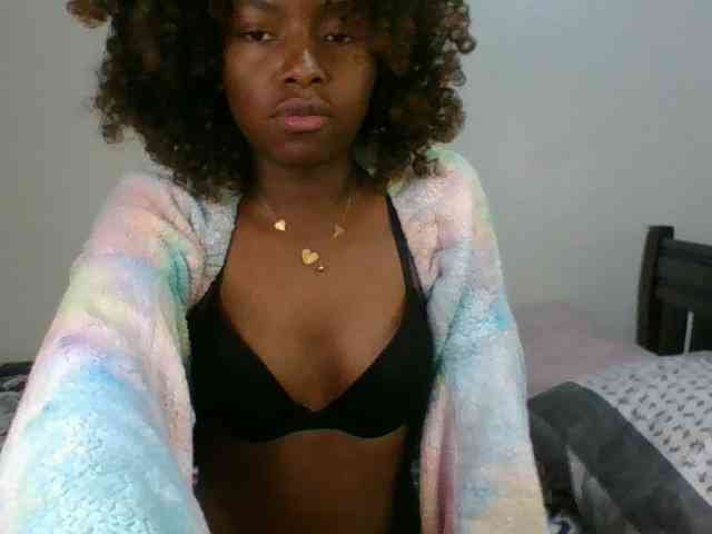 Ebony-slut254 webcam