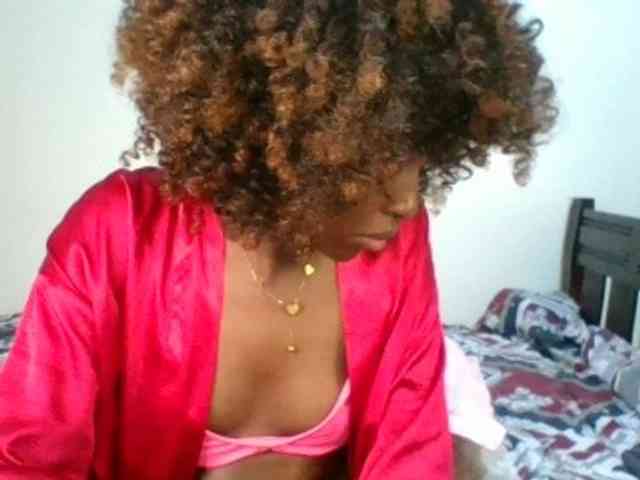 Ebony-slut254 webcam