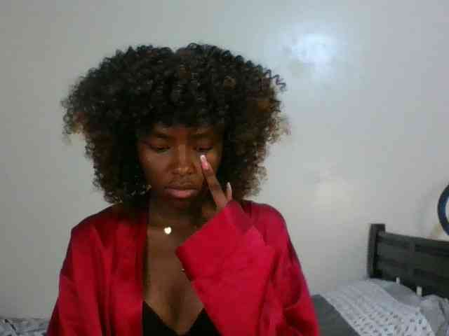 Ebony-slut254 webcam