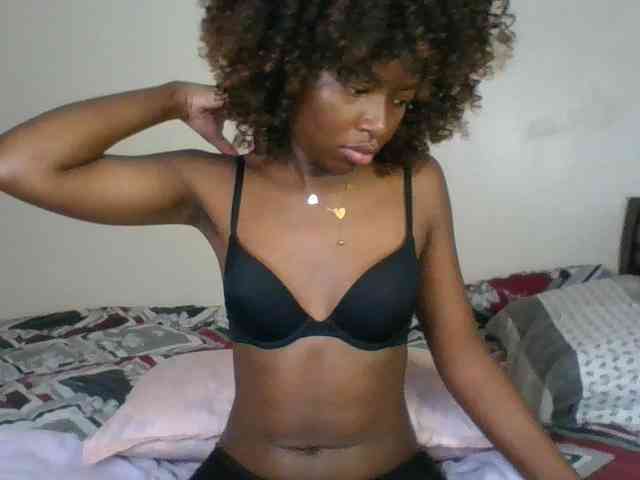 Ebony-slut254 webcam
