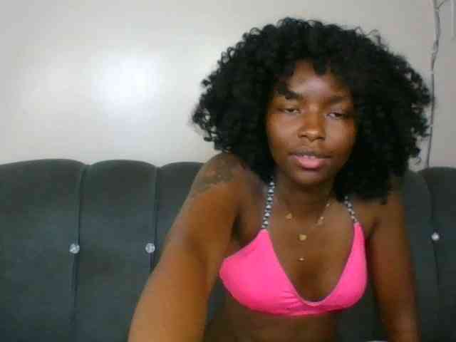 Ebony-slut254 webcam
