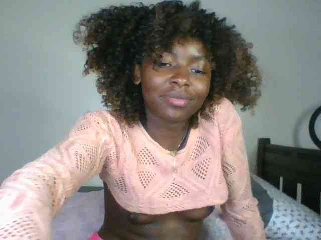Ebony-slut254 webcam