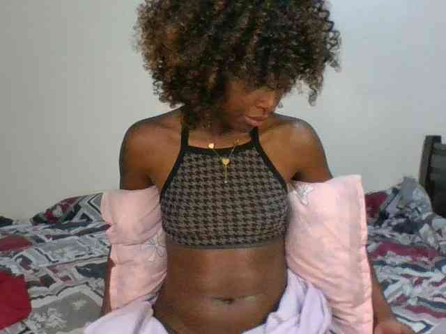 Ebony-slut254 webcam