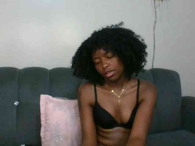 Ebony-slut254 webcam
