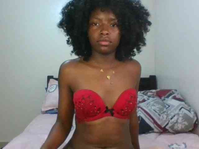 Ebony-slut254 webcam