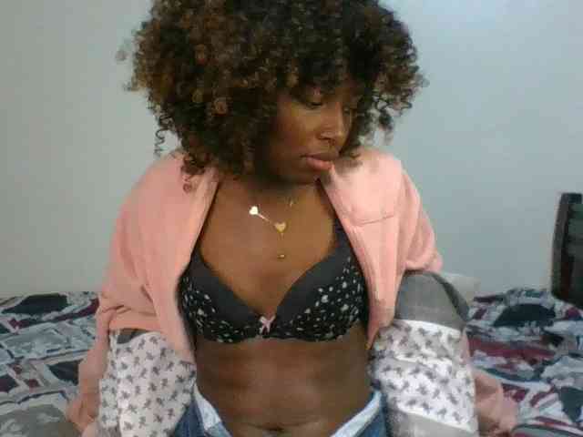 Ebony-slut254 webcam