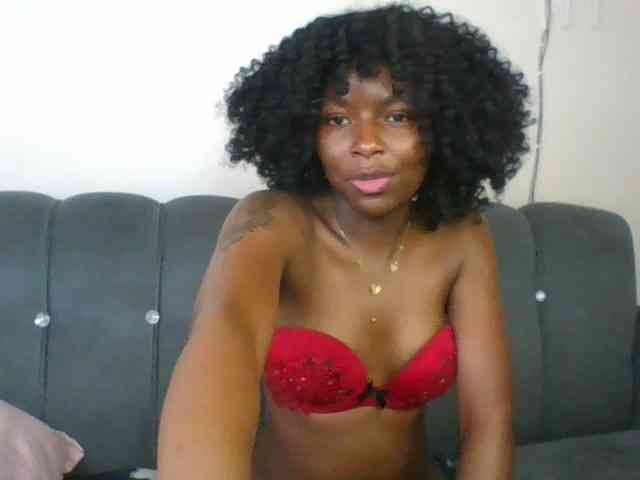 Ebony-slut254 webcam