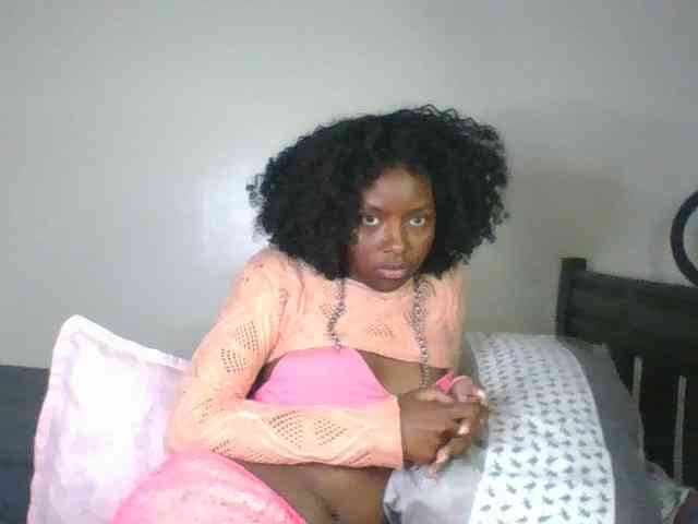 Ebony-slut254 webcam